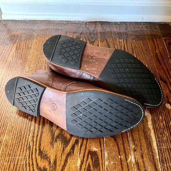 Men’s Timberland Brown Leather Chukkas - Picture 6 of 8